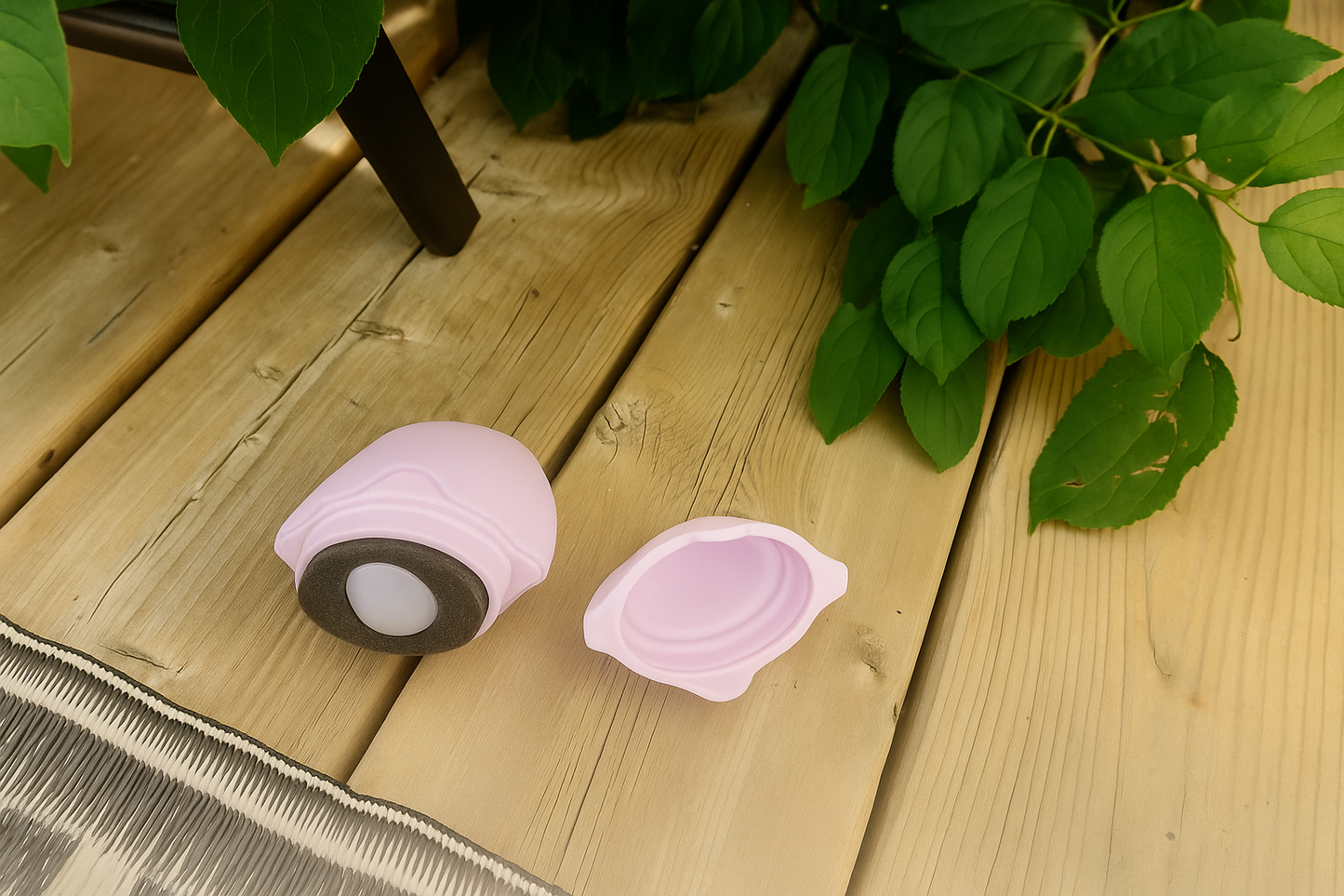 Refillable sunscreen applicator
